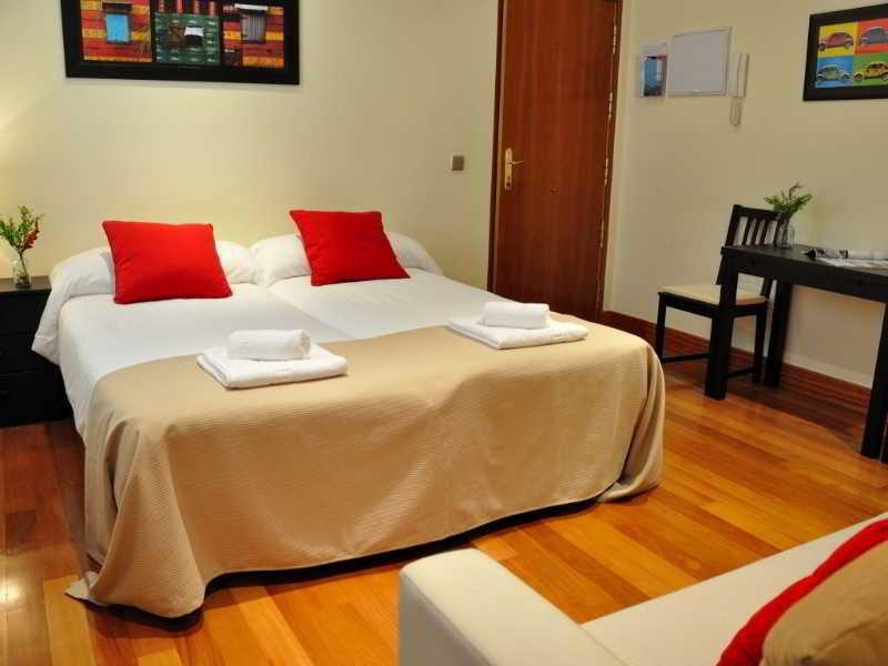 Gran Via Sol Apartamentos Madrid Kültér fotó
