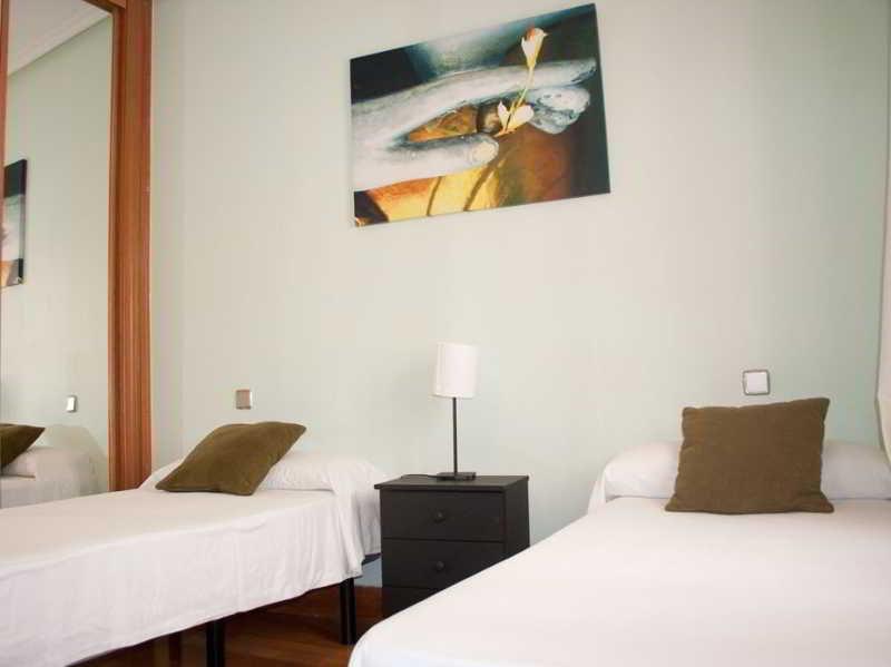 Gran Via Sol Apartamentos Madrid Kültér fotó