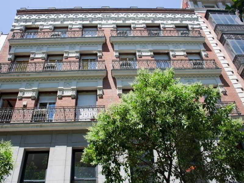 Gran Via Sol Apartamentos Madrid Kültér fotó