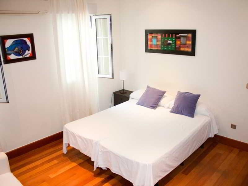 Gran Via Sol Apartamentos Madrid Kültér fotó