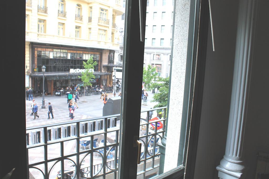 Gran Via Sol Apartamentos Madrid Kültér fotó